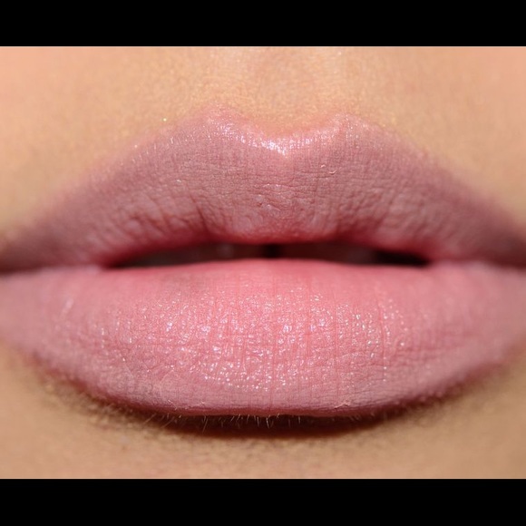 Mac x nicki Minaj bosom friend lipstick - Picture 2 of 4